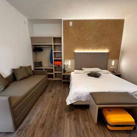 Hotel Etna Каорле Екстериор снимка